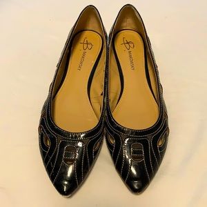Patent leather B Makowsky flats size 10
